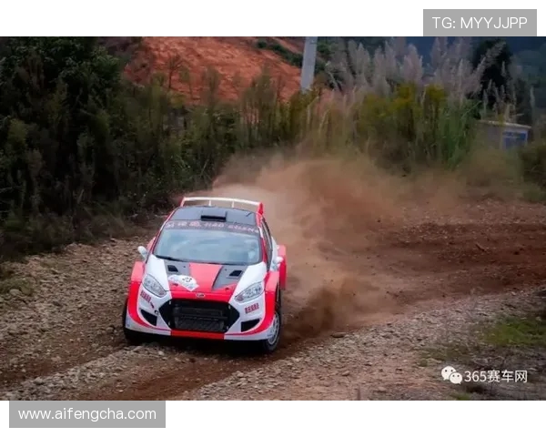 2025 APRC 龙游站开赛：95 台赛车决战 “魔鬼赛道”